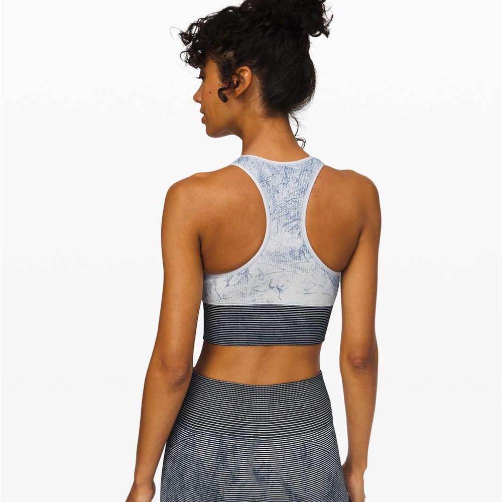 Lululemon Ebb to Train Long Line Seamless High Neck Sports Bra Size 4